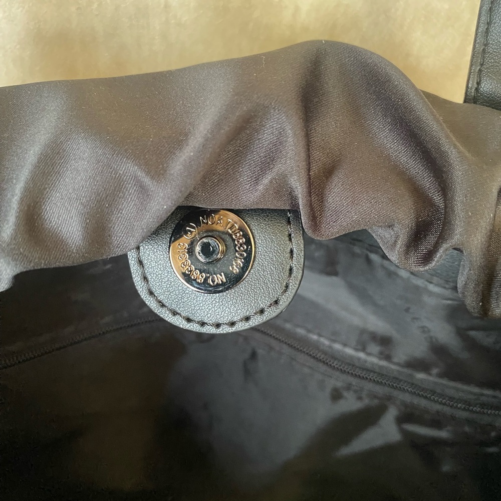 Versace Perfums Black Faux Leather Tote Bag Gold Accents Drawstring Magnetic Big - Picture 11 of 13